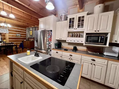 Kitchen - 334 Hanner Rd, Beverly, WV 26253 photo 3 of 3