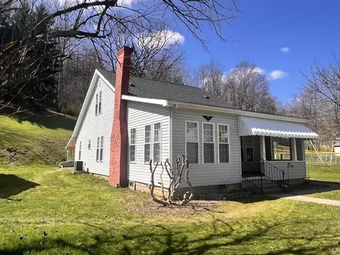 Exterior - 124 Valley St, Salem, WV 26426 photo 2 of 6