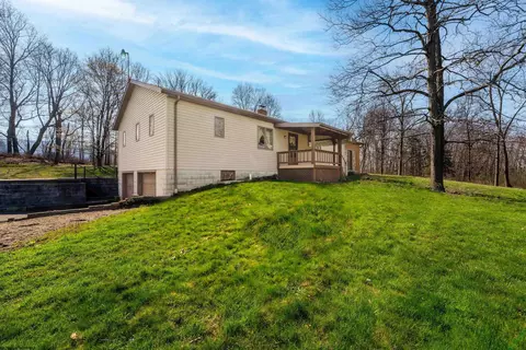 1733 Georges Fairchance Rd, Smithfield, PA 15478