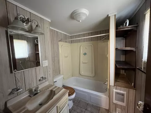 1020 E Main St, Mannington, WV 26582 photo 13