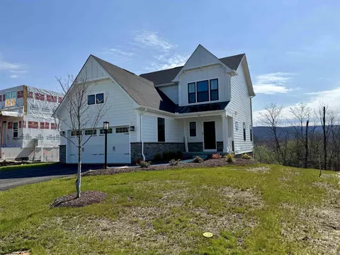 213 Falling Water Ln, Morgantown, WV 26508