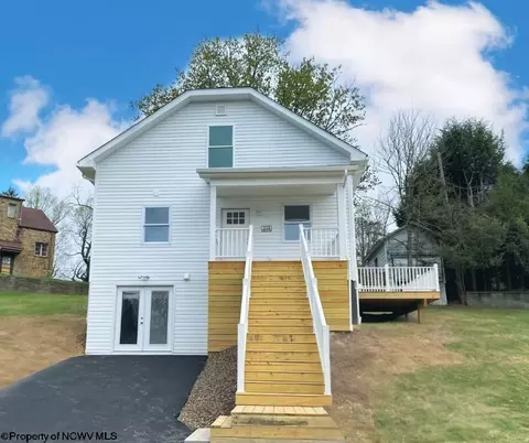 151 Circle Dr, Fairmont, WV 26554