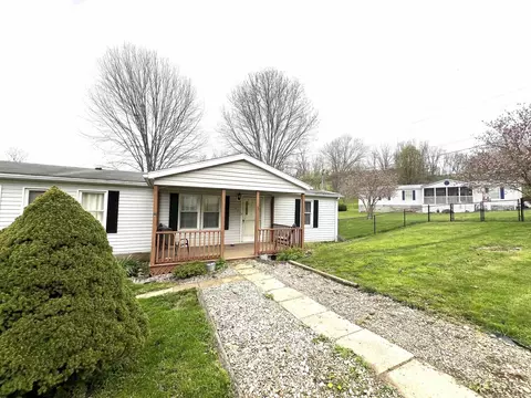 71 Pretty View Dr, Lost Creek, WV 26385