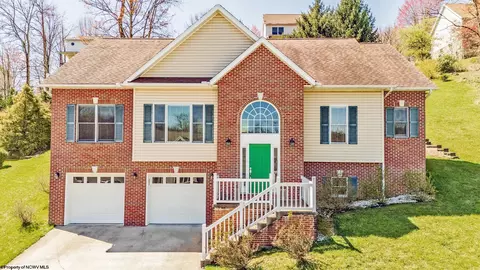 3421 Darrah Ct, Morgantown, WV 26508