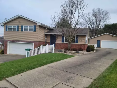 12 Millbrook Rd, Bridgeport, WV 26330