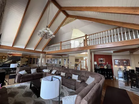 Living - 669 Sully Rd, Bowden, WV 26254 photo 4 of 9
