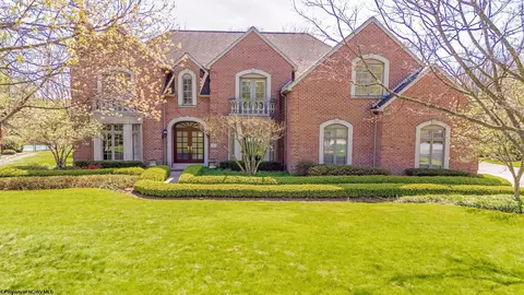 321 Saratoga Dr, Uniontown, PA 15401
