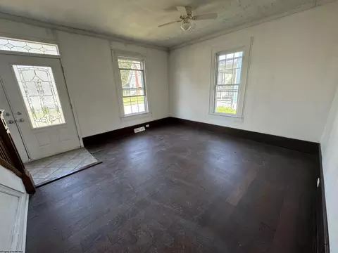 216 Davisson St, Bridgeport, WV 26330 photo 4