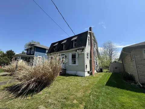 216 Davisson St, Bridgeport, WV 26330 photo 3