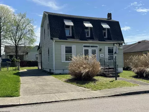 216 Davisson St, Bridgeport, WV 26330 photo 2