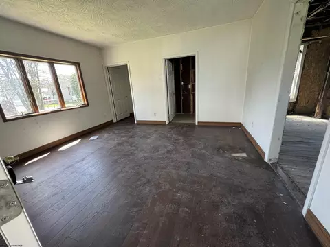 216 Davisson St, Bridgeport, WV 26330 photo 6