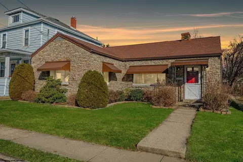 814 Maryland Ave, Fairmont, WV 26554
