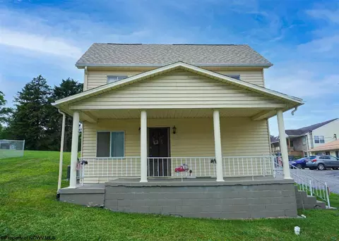 293 N Main St, Morgantown, WV 26505