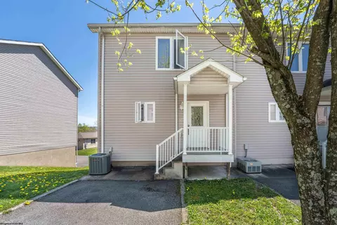 901 Pierpont Hts, Morgantown, WV 26508