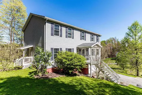 16 Brandywine Estates Dr, Morgantown, WV 26508