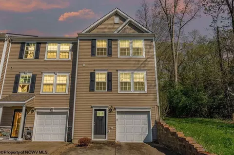 89 Tibbs Rd, Morgantown, WV 26508