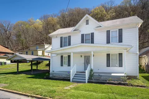 1621 Sabraton Ave, Morgantown, WV 26505