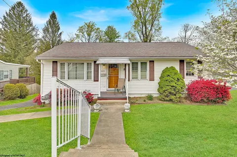 1225 Katherine St, Fairmont, WV 26554