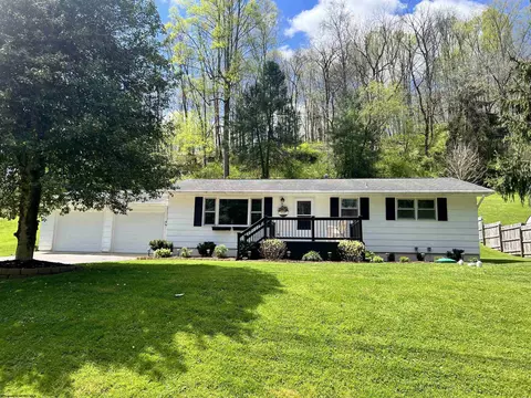 89 Cork St, Clarksburg, WV 26301