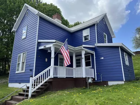 101 Oak St, Kingwood, WV 26537
