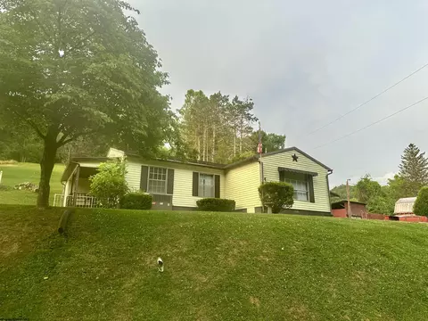 44 Murphy Creek Rd, Weston, WV 26452