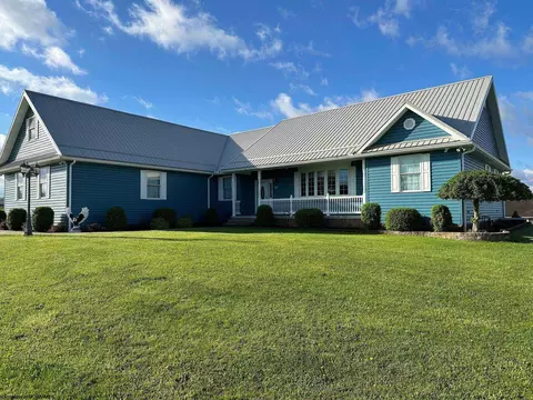 52 Phillips Dairy Rd, Buckhannon, WV 26201