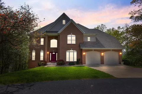 2006 White Oak Ct, Morgantown, WV 26505