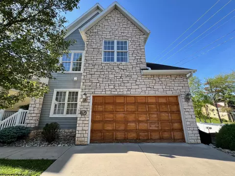 2 French Quarter Dr, Morgantown, WV 26505