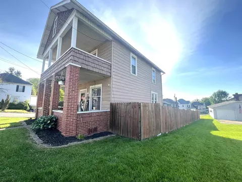 522 Buckhannon Ave, Clarksburg, WV 26301