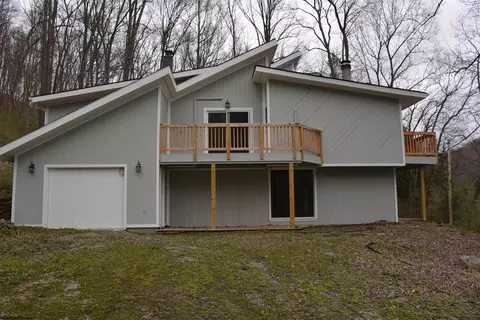 1098 Lake Floyd Cir, Salem, WV 26426
