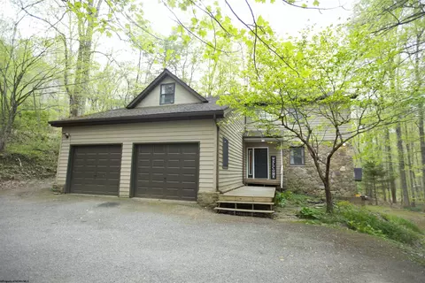 310 Eastwood Dr, Elkins, WV 26241