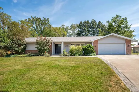 5 Village Park Dr, Morgantown, WV 26508