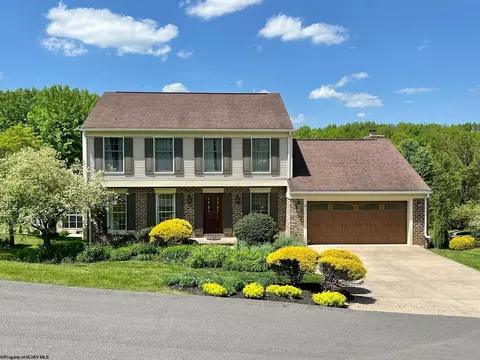 19 Catalpa St, Morgantown, WV 26505