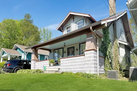 468 Junior Ave, Morgantown, WV 26505