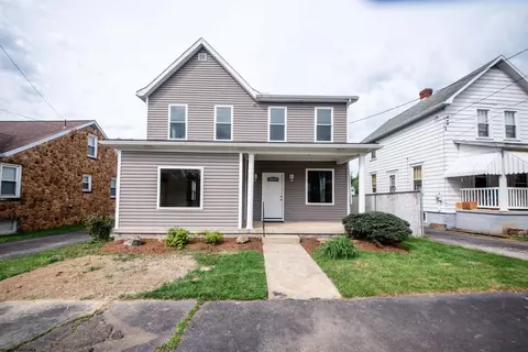 62 Liberty St, Smithfield, PA 15478