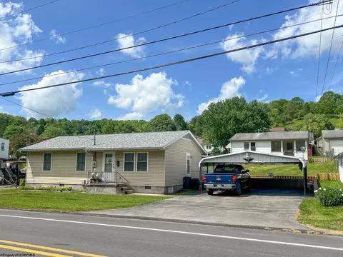 750 W 2nd St, Weston, WV 26452