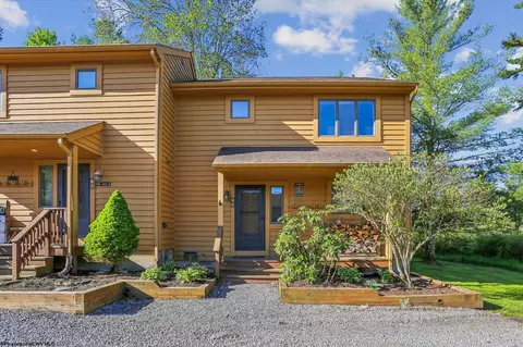 84 Deerfield Village Cir, Davis, WV 26260