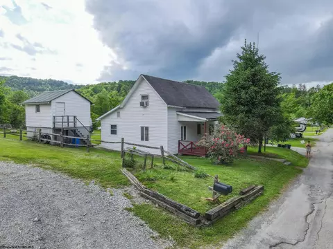 75 79 Forinash Rd, Weston, WV 26452
