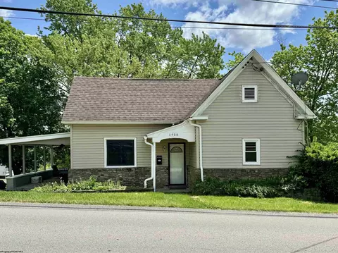 1408 Beverly Rd, Fairmont, WV 26554