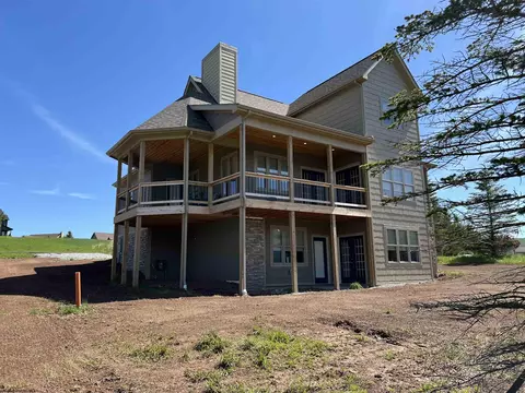 365 Vista Cir, Davis, WV 26260