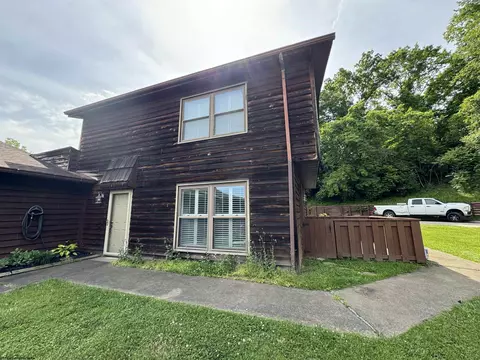 1204 Hunters Ridge Rd, Charleston, WV 25314