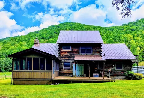 5622 Files Creek Rd, Beverly, WV 26253