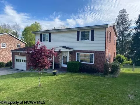 126 Beach Ln, Fairmont, WV 26554