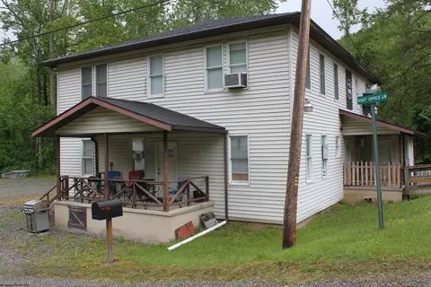 3045 Bergoo Rd, Bergoo, WV 26298
