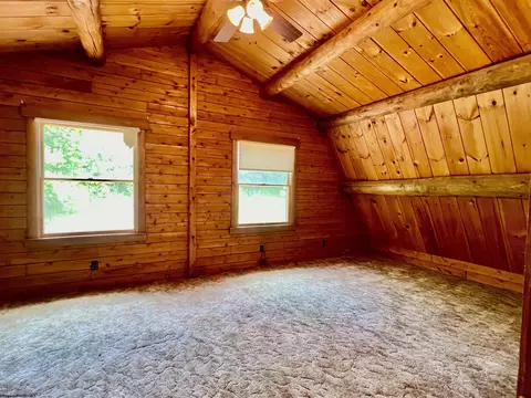 Bedroom - 361 Stringtown Rd, Mannington, WV 26582 photo 2 of 4