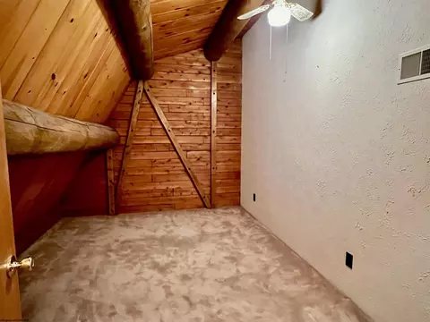 Bedroom - 361 Stringtown Rd, Mannington, WV 26582 photo 4 of 4