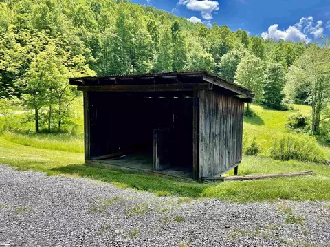 Exterior - 361 Stringtown Rd, Mannington, WV 26582 photo 7 of 12