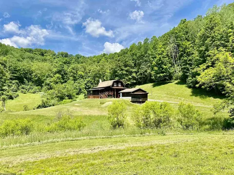 Exterior - 361 Stringtown Rd, Mannington, WV 26582 photo 5 of 12
