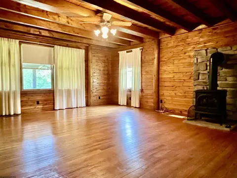 Living - 361 Stringtown Rd, Mannington, WV 26582 photo 3 of 3