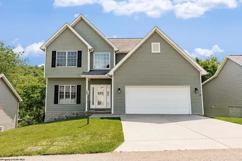 206 Prager Pl, Morgantown, WV 26508